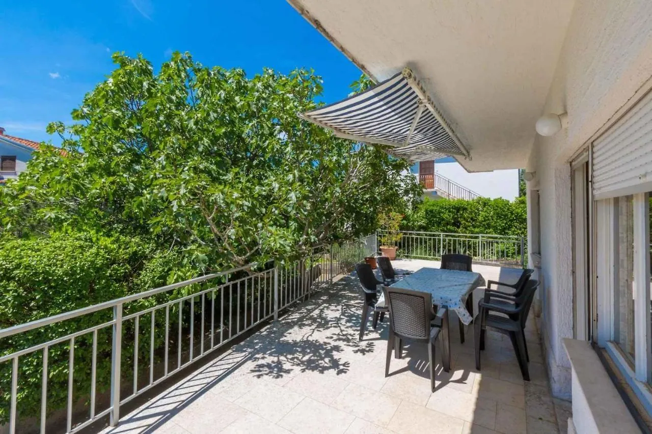 Apartment In Crikvenica 5555 Dramalj